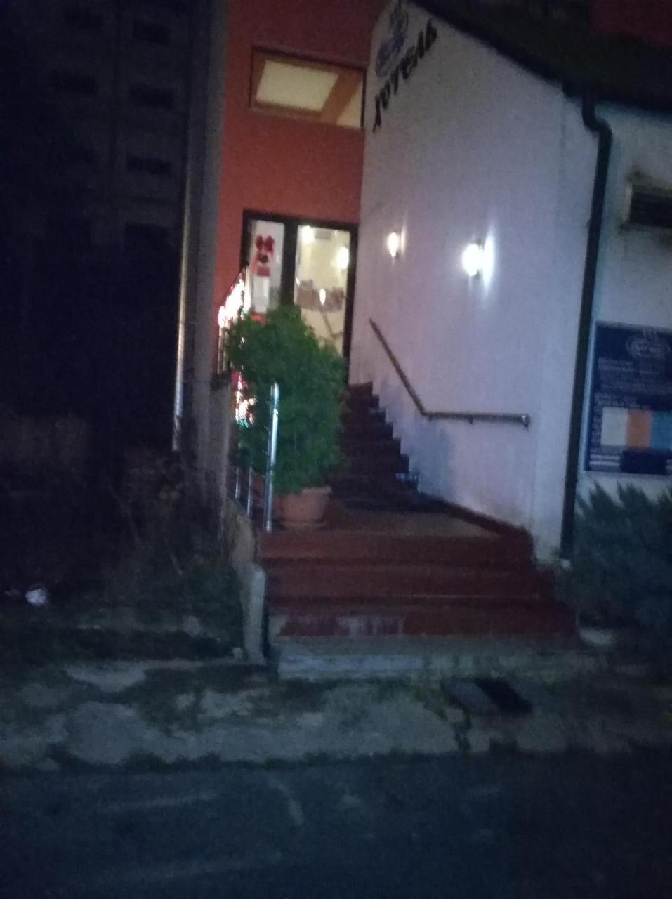 Hotel Byalo More بانيت المظهر الخارجي الصورة